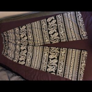 Black & white fun pants